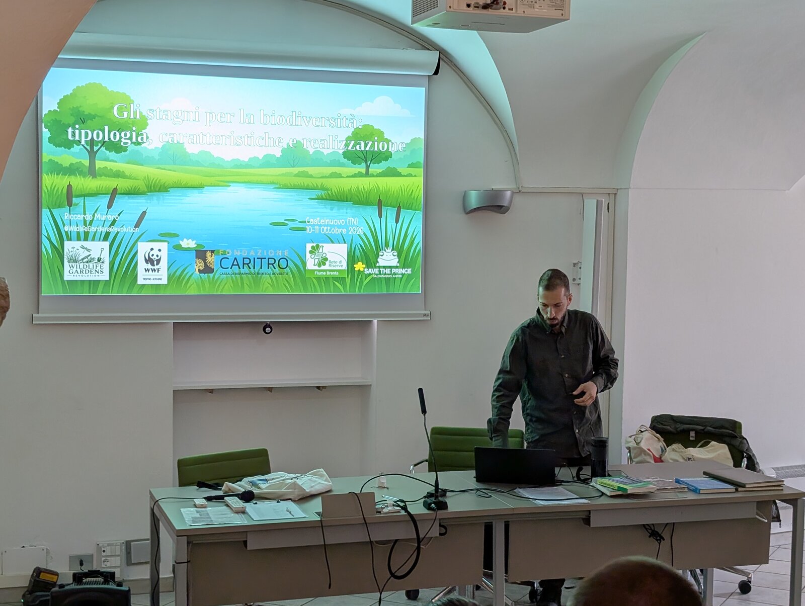 Riccardo Muraro illustra le tipologie di stagno e i criteri di realizzazione